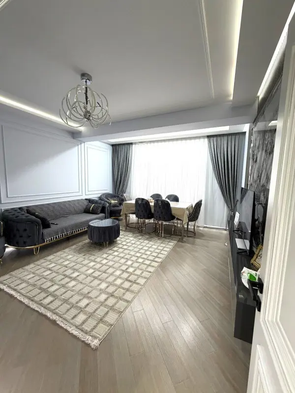 Satılır 3 otaqlı mənzil 107 m²