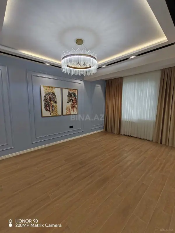 Satılır 3 otaqlı mənzil 102 m²