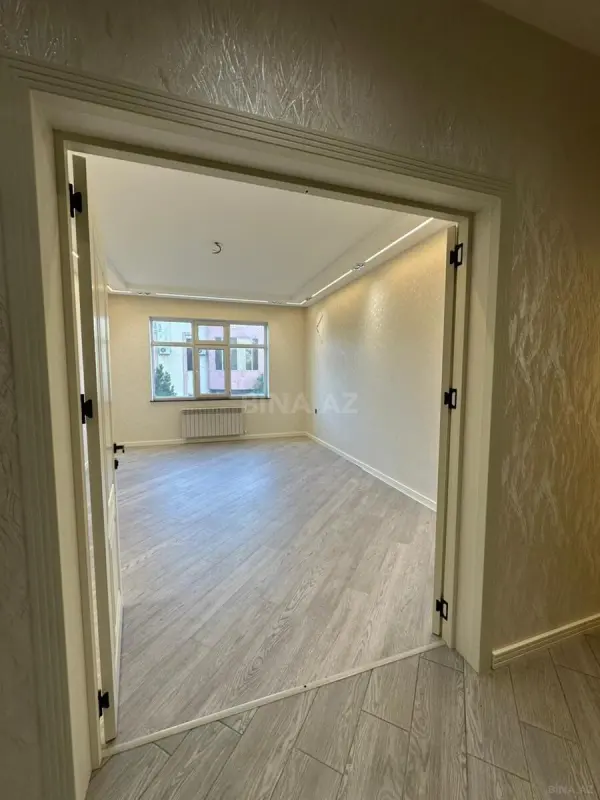 Satılır 4 otaqlı mənzil 100 m²