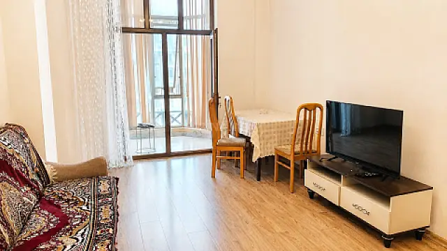 Kirayə verilir 2 otaqlı mənzil 80 m² — Bakı, Nərimanov 2 otaq 80.00 m²