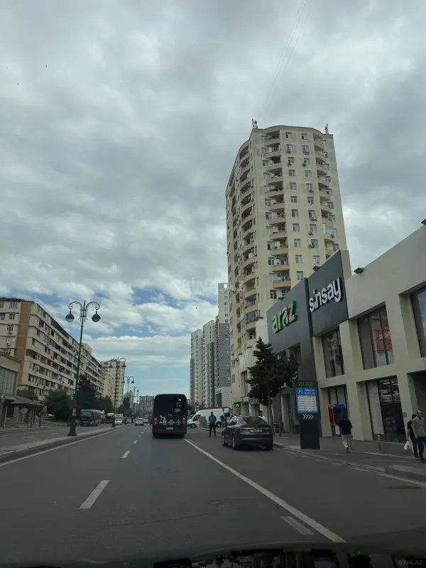 Satılır 2 otaqlı mənzil 53 m²