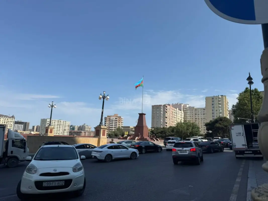 Satılır obyekt 72 m²