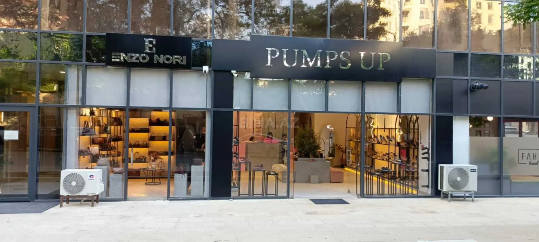 Satılır 3 otaqlı mənzil 128 m²