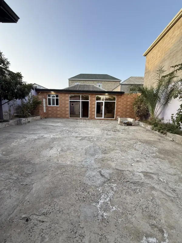 Satılır 4 otaqlı həyət evi 150 m²