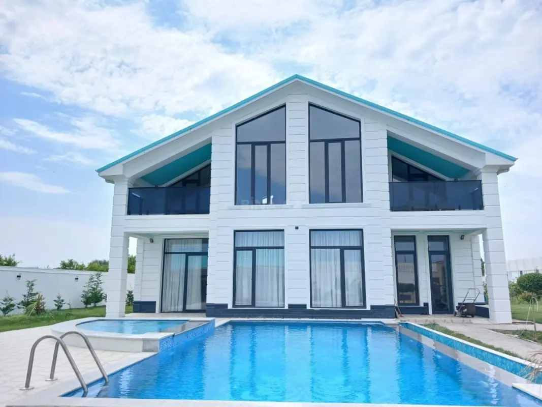 Kirayə verilir 6 otaqlı həyət evi 400 m²
