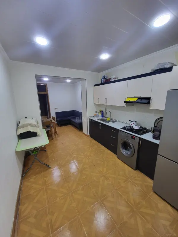 Satılır 4 otaqlı mənzil 100 m²