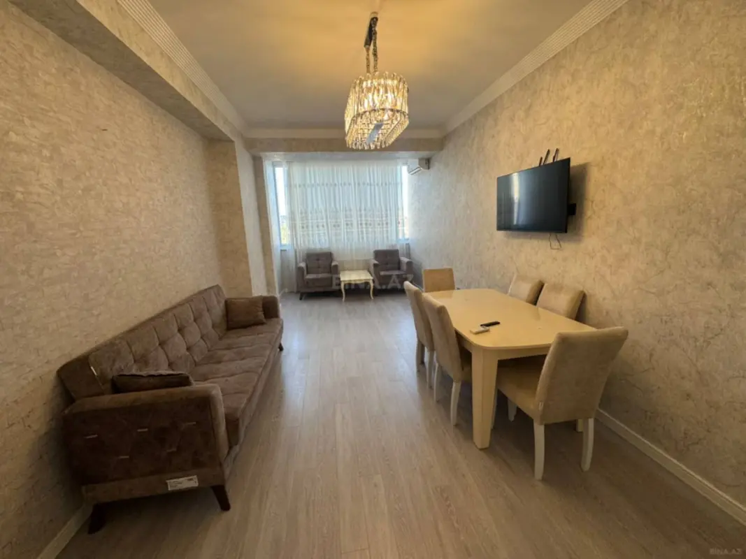 Kirayə verilir 2 otaqlı mənzil 90 m²