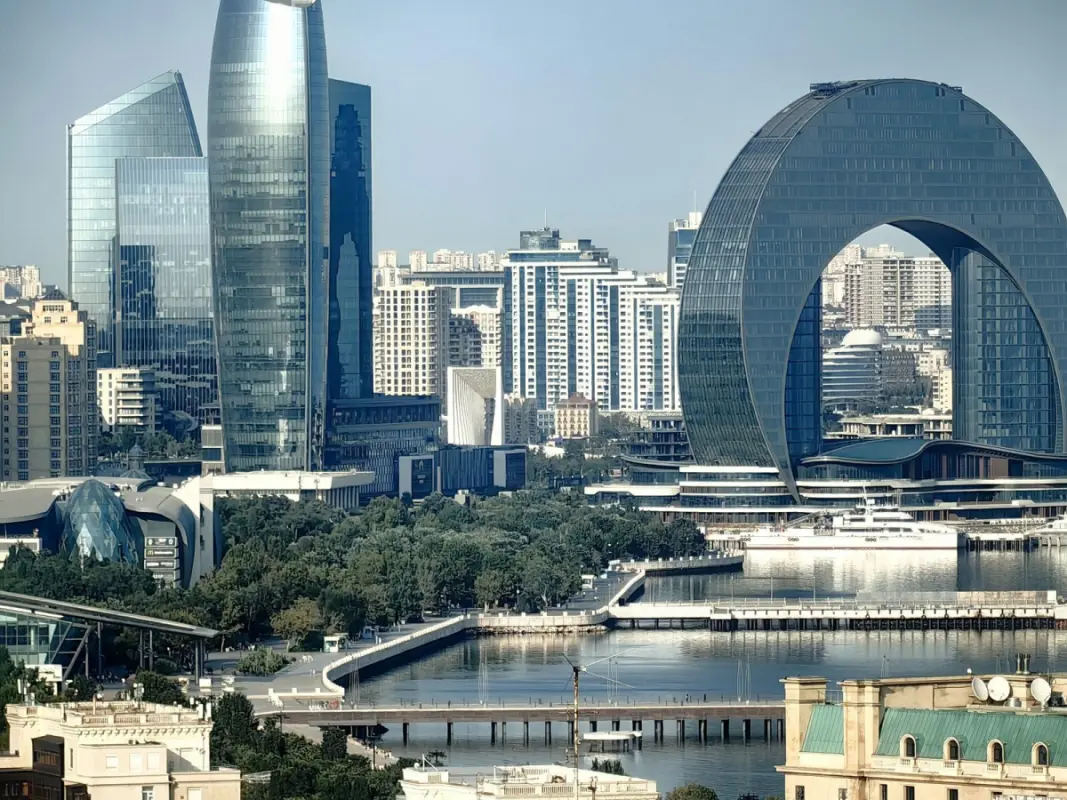 Satılır 2 otaqlı mənzil 47 m²