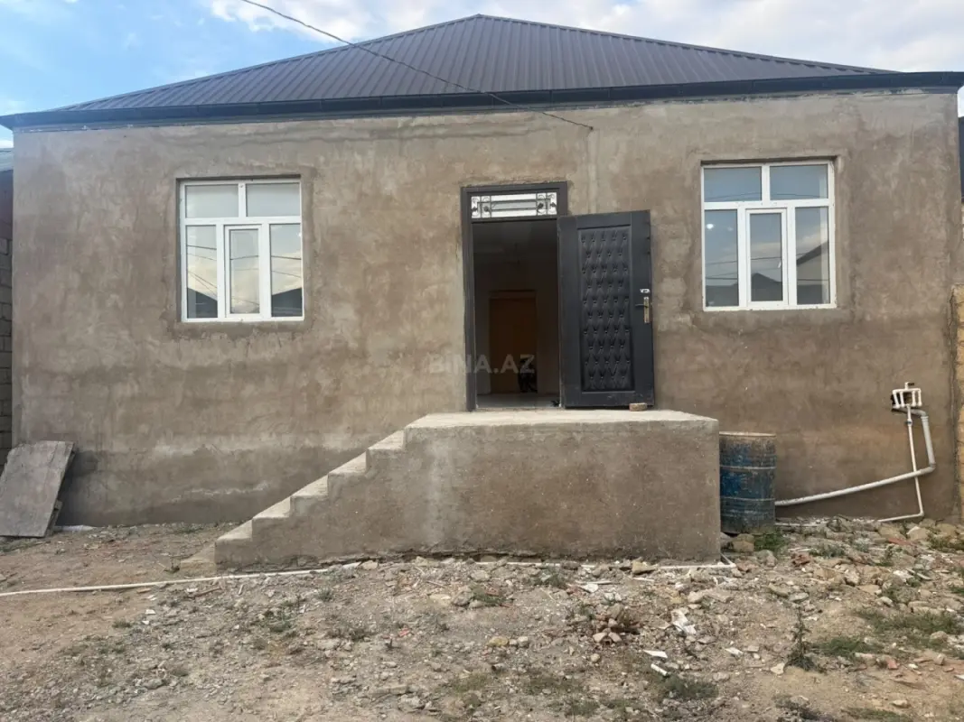 Satılır 4 otaqlı həyət evi 90 m²