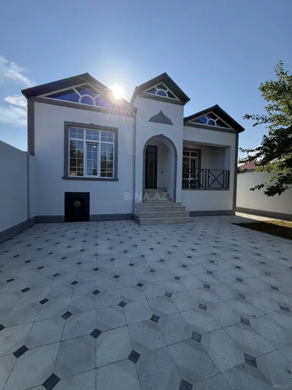 Satılır 4 otaqlı həyət evi 125 m²