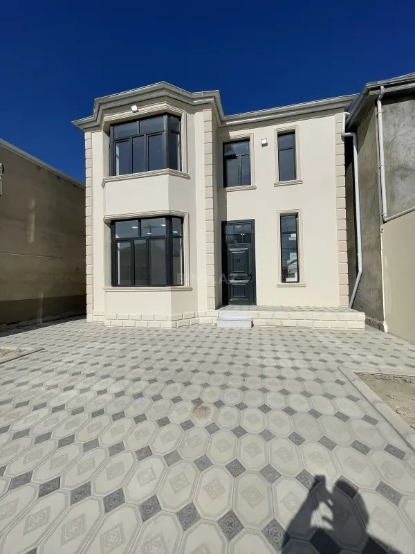 Satılır 4 otaqlı həyət evi 150 m²