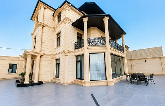 Satılır 8 otaqlı həyət evi 700 m² — Bakı, Badamdar 8 otaq 700.00 m²