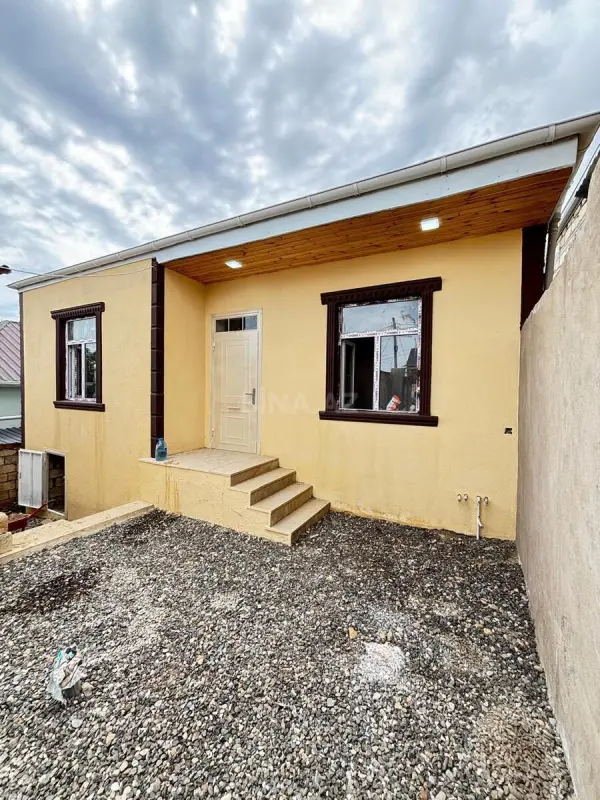 Satılır 3 otaqlı həyət evi 80 m²