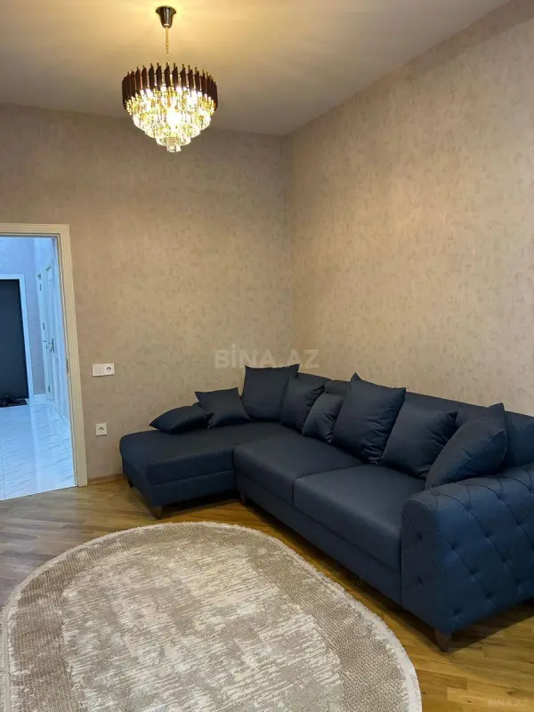 Kirayə verilir 3 otaqlı mənzil 105 m²