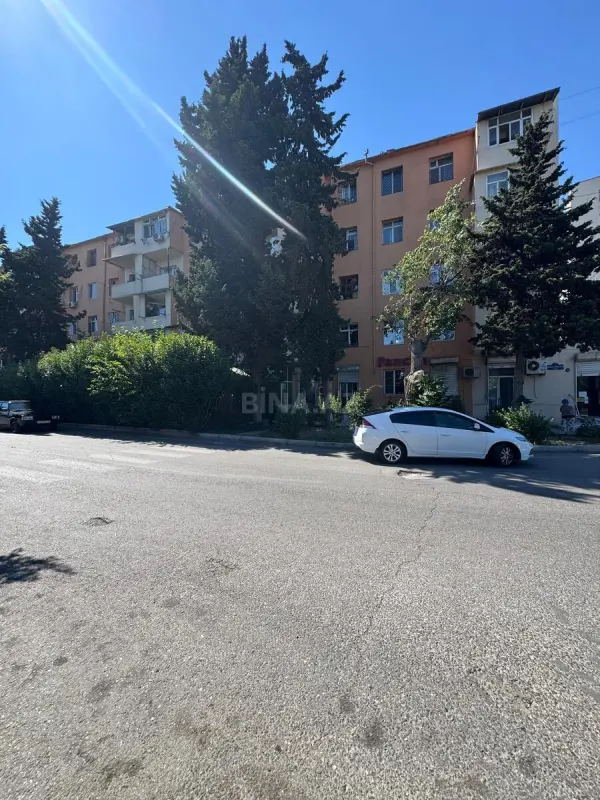 Satılır obyekt 170 m²