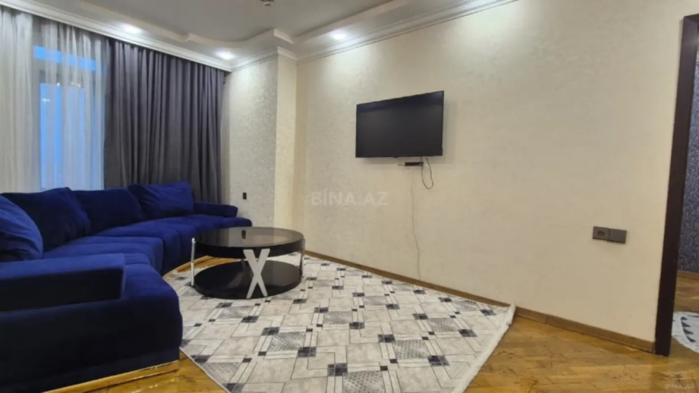Satılır 5 otaqlı mənzil 128 m²