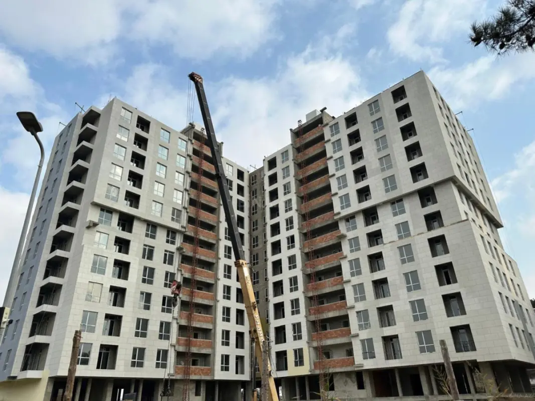 Satılır 1 otaqlı mənzil 53 m²