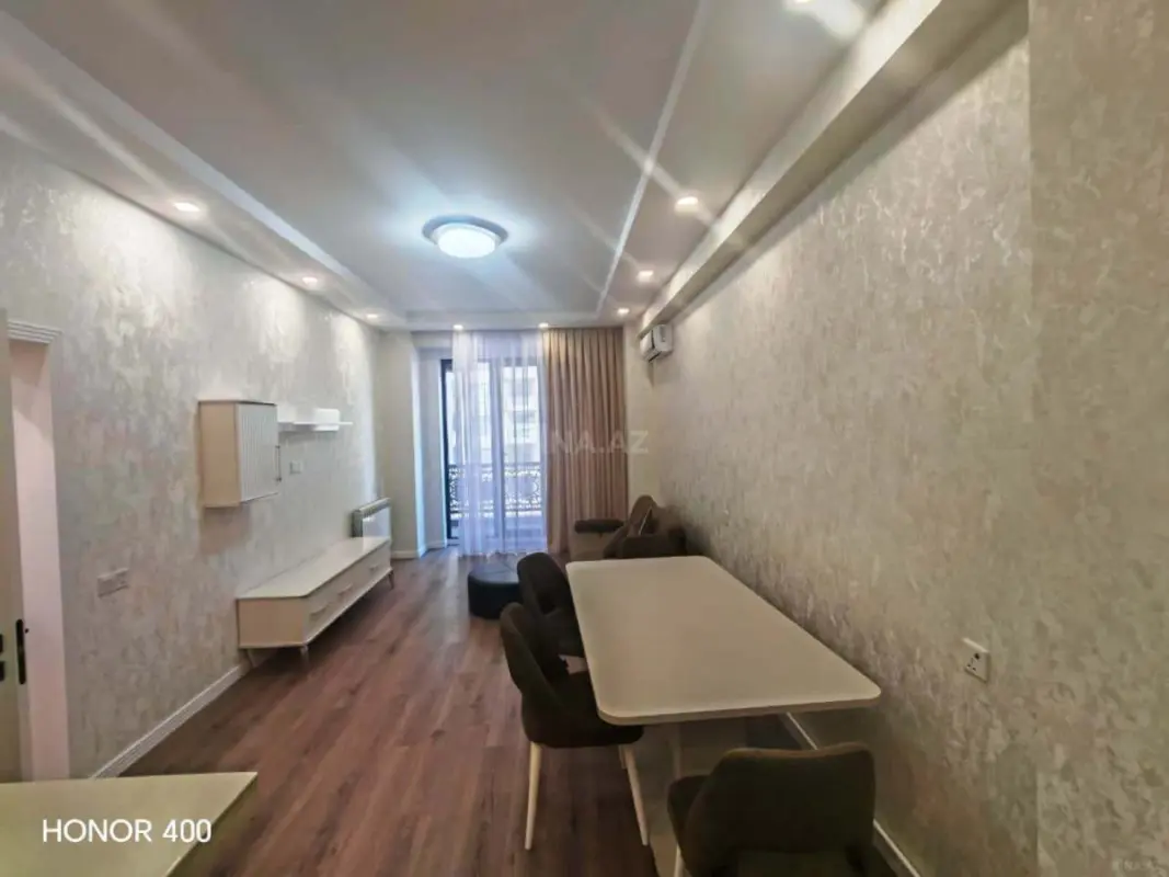 Satılır 2 otaqlı mənzil 87 m²