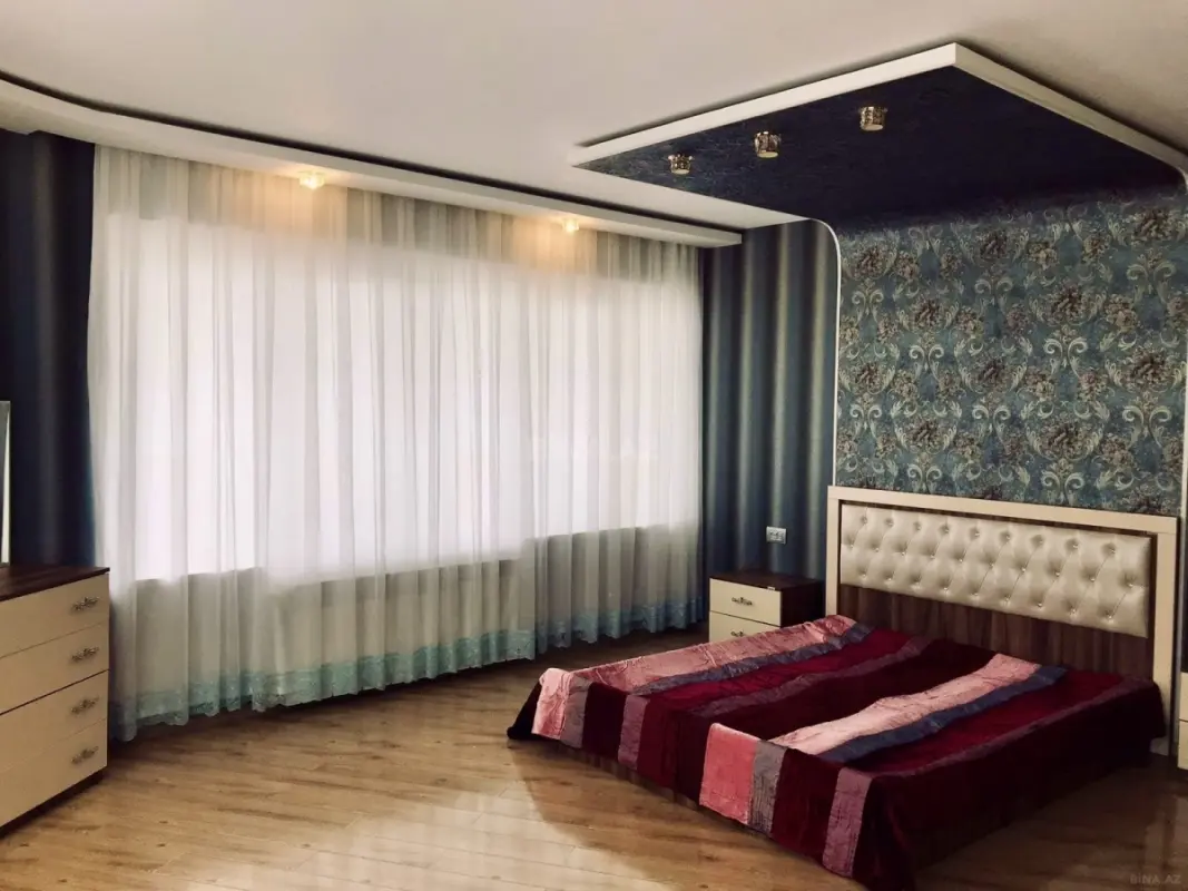 Kirayə verilir 3 otaqlı mənzil 125 m²