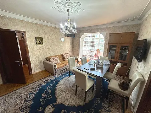 Satılır 3 otaqlı mənzil 70 m² — Bakı 3 otaq 70.00 m²