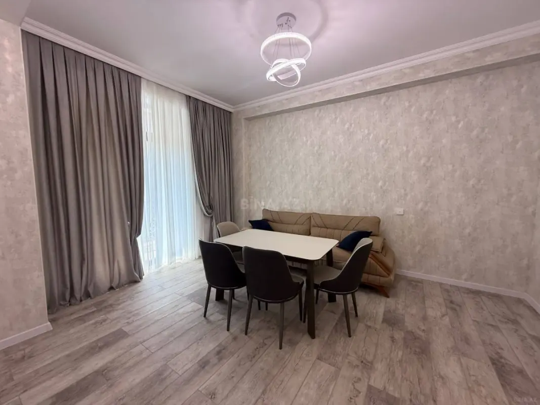 Satılır 2 otaqlı mənzil 67 m²