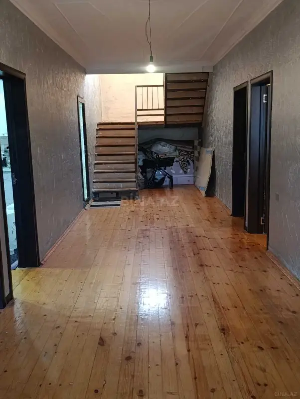 Satılır 6 otaqlı həyət evi 220 m²