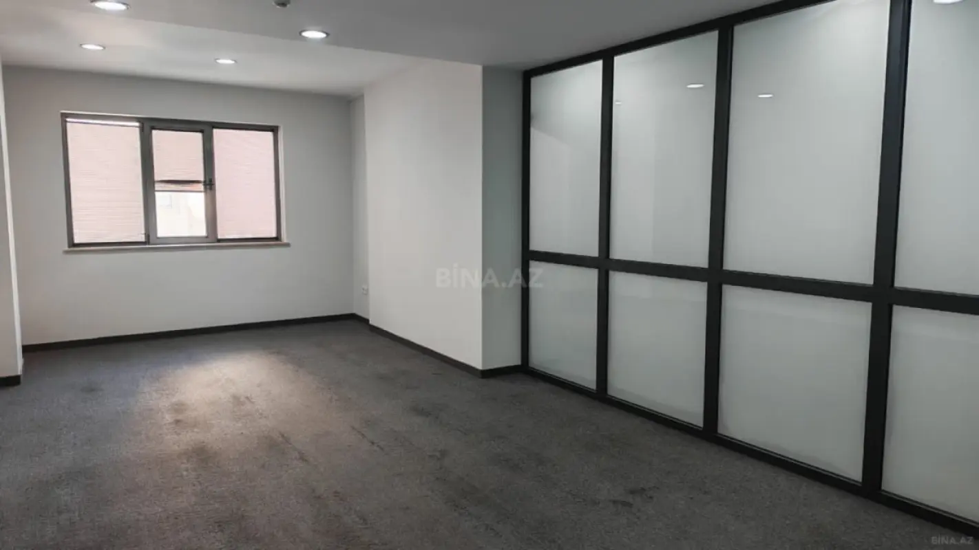 Kirayə verilir 5 otaqlı ofis 190 m²