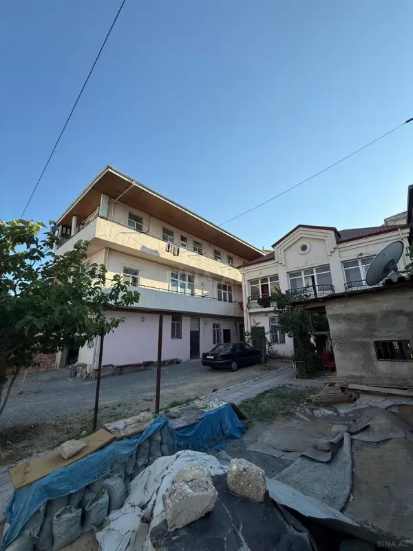 Satılır obyekt 800 m²
