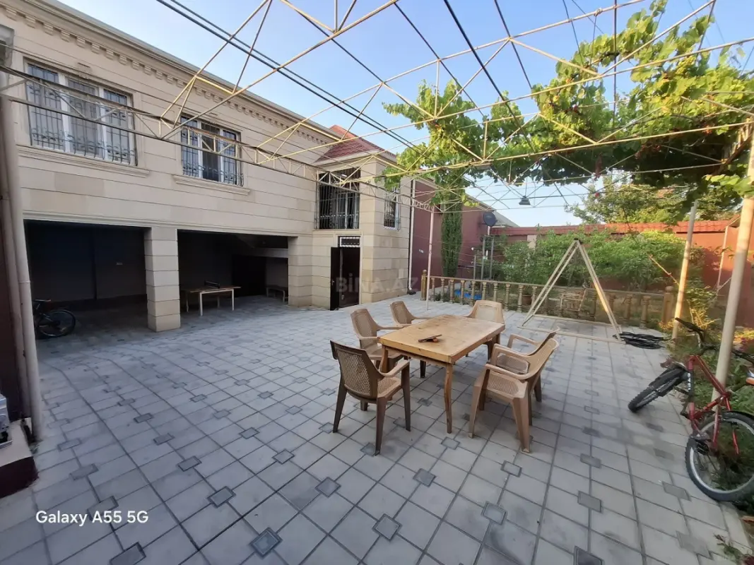 Satılır 4 otaqlı həyət evi 145 m²