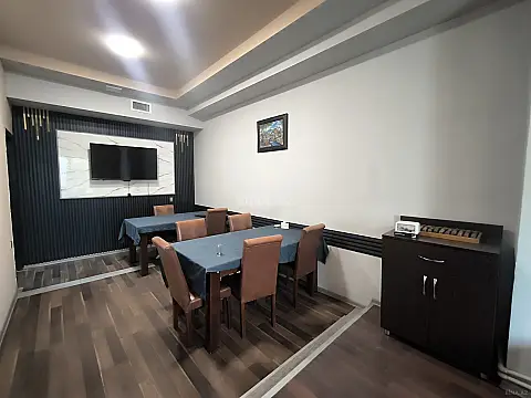 Kirayə verilir obyekt 90 m² — Bakı 90.00 m²
