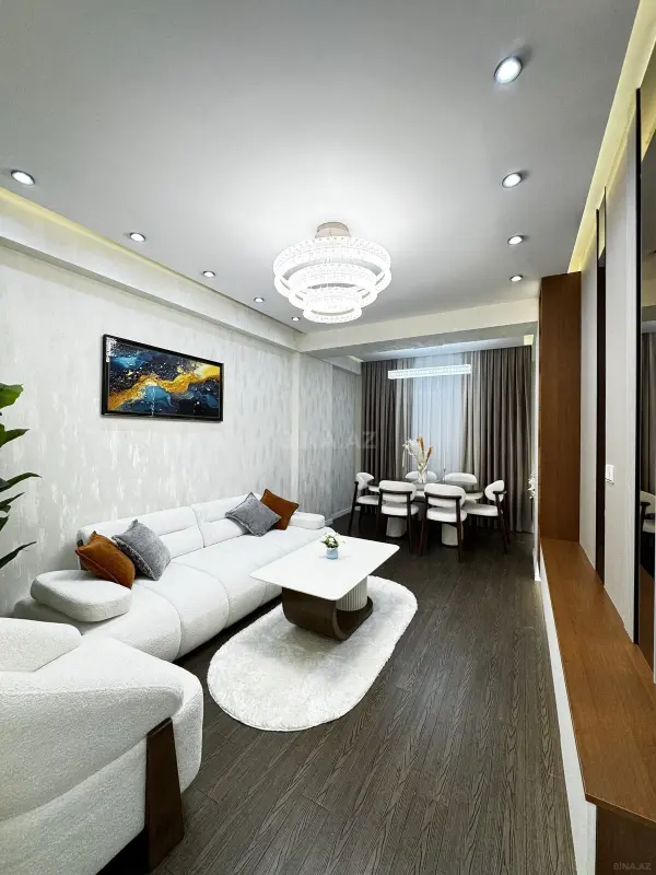 Satılır 3 otaqlı mənzil 110 m²