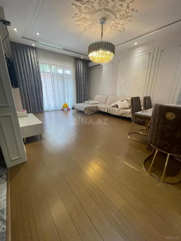 Satılır 10 otaqlı həyət evi 430 m²