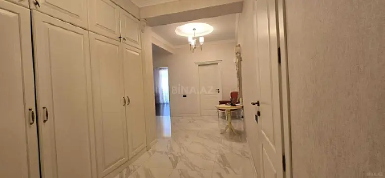 Kirayə verilir 3 otaqlı mənzil 136 m² — Bakı, Nizami 3 otaq 136.00 m²