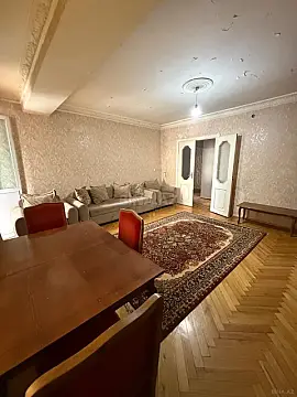 Kirayə verilir 4 otaqlı mənzil 110 m² — Bakı 4 otaq 110.00 m²