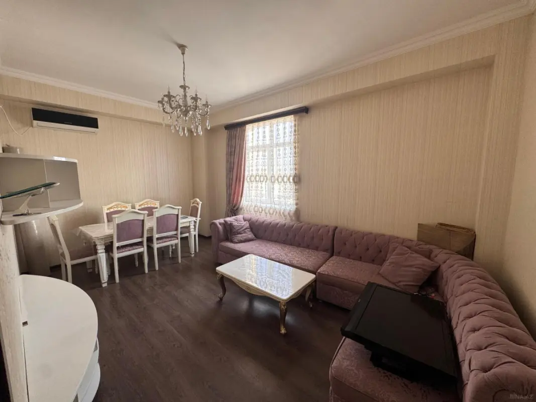 Kirayə verilir 2 otaqlı mənzil 65 m²