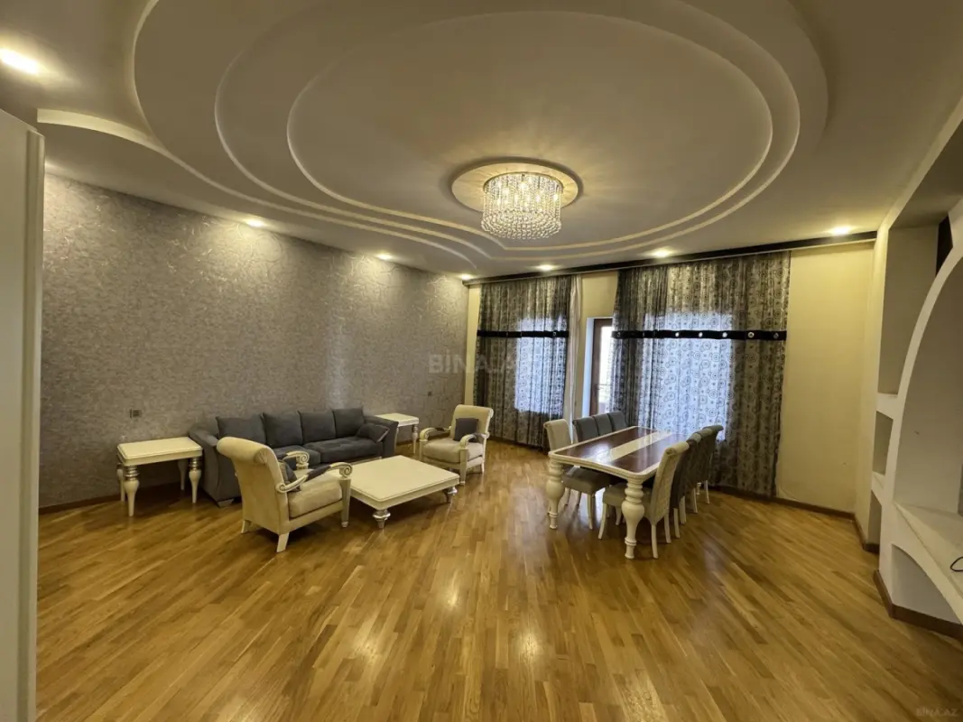 Satılır 3 otaqlı mənzil 161 m²