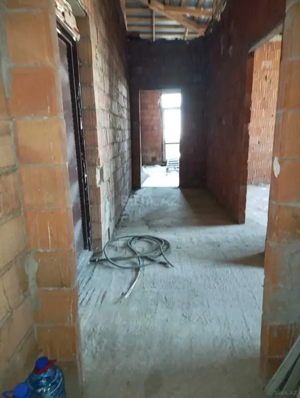 Satılır 2 otaqlı mənzil 70 m²