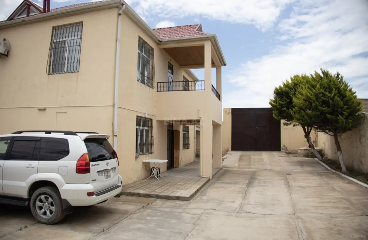 Kirayə verilir 5 otaqlı həyət evi 250 m²