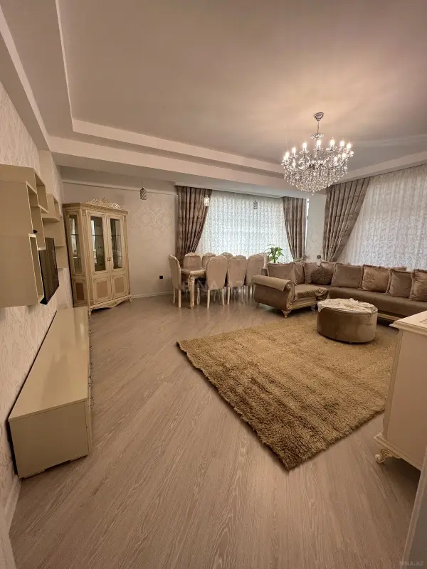 Kirayə verilir 3 otaqlı mənzil 140 m²
