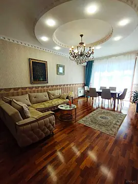 Kirayə verilir 2 otaqlı mənzil 90 m² — Bakı 2 otaq 90.00 m²