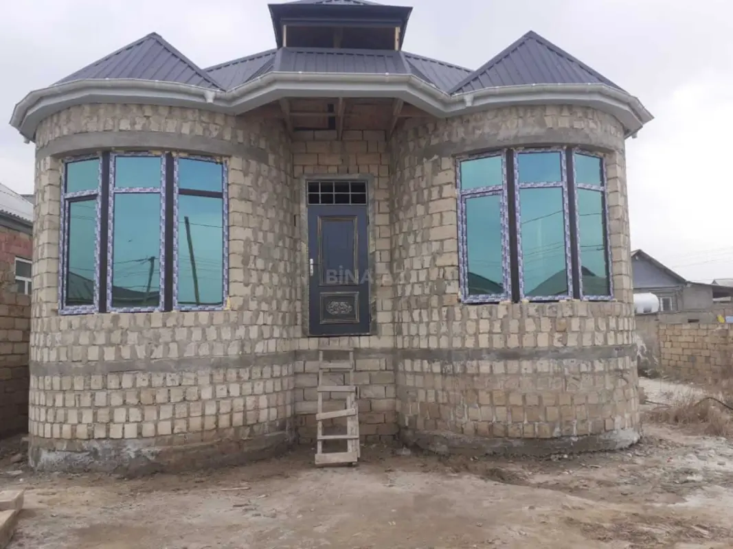 Satılır 3 otaqlı həyət evi 108 m²