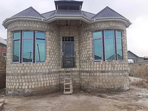 Satılır 3 otaqlı həyət evi 108 m² — Bakı 3 otaq 108.00 m²
