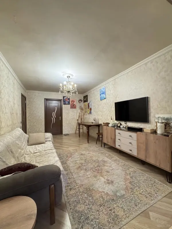 Satılır 2 otaqlı mənzil 85 m²