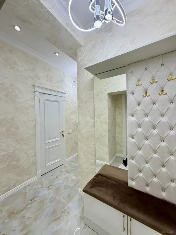 Satılır 2 otaqlı mənzil 67 m²