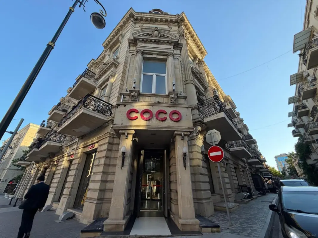 Satılır obyekt 600 m²