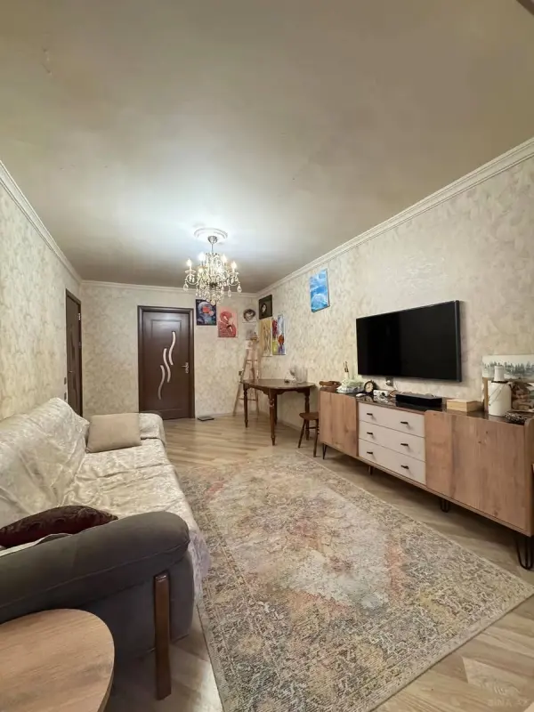 Satılır 2 otaqlı mənzil 85 m²