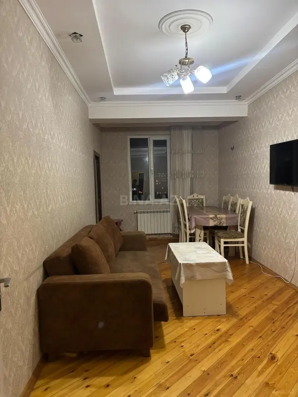 Satılır 2 otaqlı mənzil 57 m²