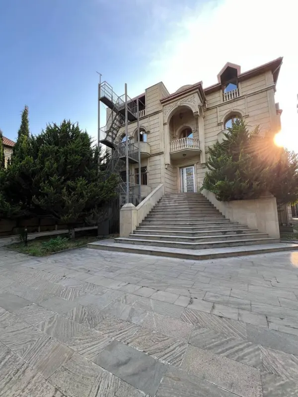 Kirayə verilir obyekt 750 m²