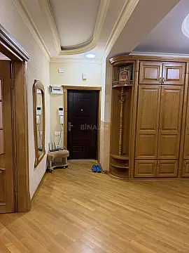 Kirayə verilir 3 otaqlı mənzil 165 m² — Bakı, Nərimanov 3 otaq 165.00 m²