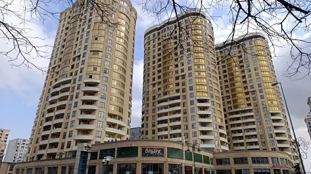 Satılır 3 otaqlı mənzil 175 m² — Bakı, Nizami 3 otaq 175.00 m²